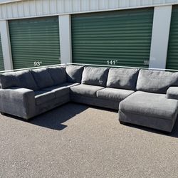 Beautiful Gray Sofa Sectional Couch + Free Delivery 