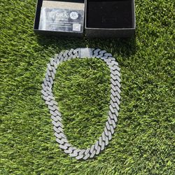 Silver Cuban Link Chain With Vvs1 Diamonds