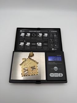14K Yellow Gold Traphouse Pendant