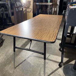 Heavy Duty Height Adjustable Folding Table