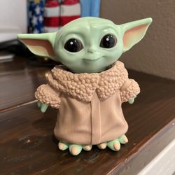 Star Wars Bop it! Mandalorian The Child