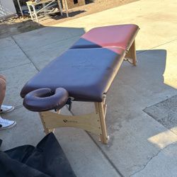 EARTHLITE MASSAGE CHAIR 