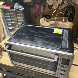 LOW PRICE MOVING- $340 + Tax Retail TOSHIBA TOASTER OVEN AIR FRYER 