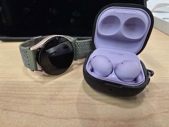 Samsung Galaxy Bundle: Watch 5 (40mm LTE) + Galaxy Buds 2 Pro