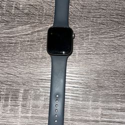 Apple Watch SE 44mm