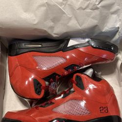 Jordan 5 Raging Bull Size 12 NEW