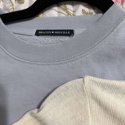 Brandy Melville sweatshirt and long sleeve both for $15 pick up Visalia at 12  or Tulare after 5:30