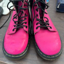 Dr Martens Boots . Kids 