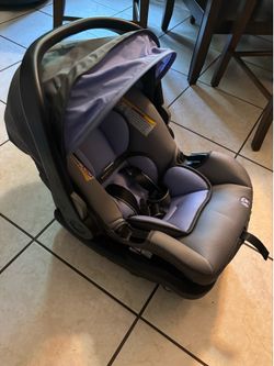 New born car seat