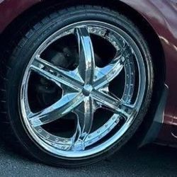 20in chrome wheels