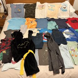 Large lot of boys clothes size 6-7 (34 pieces)