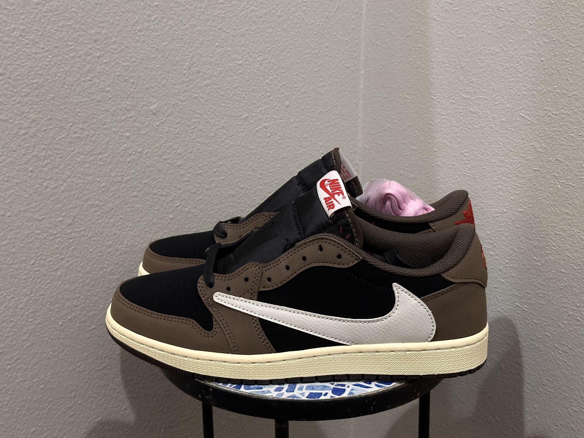 Nike Air Jordan 1 Mocha Low Travis Scott Size 10