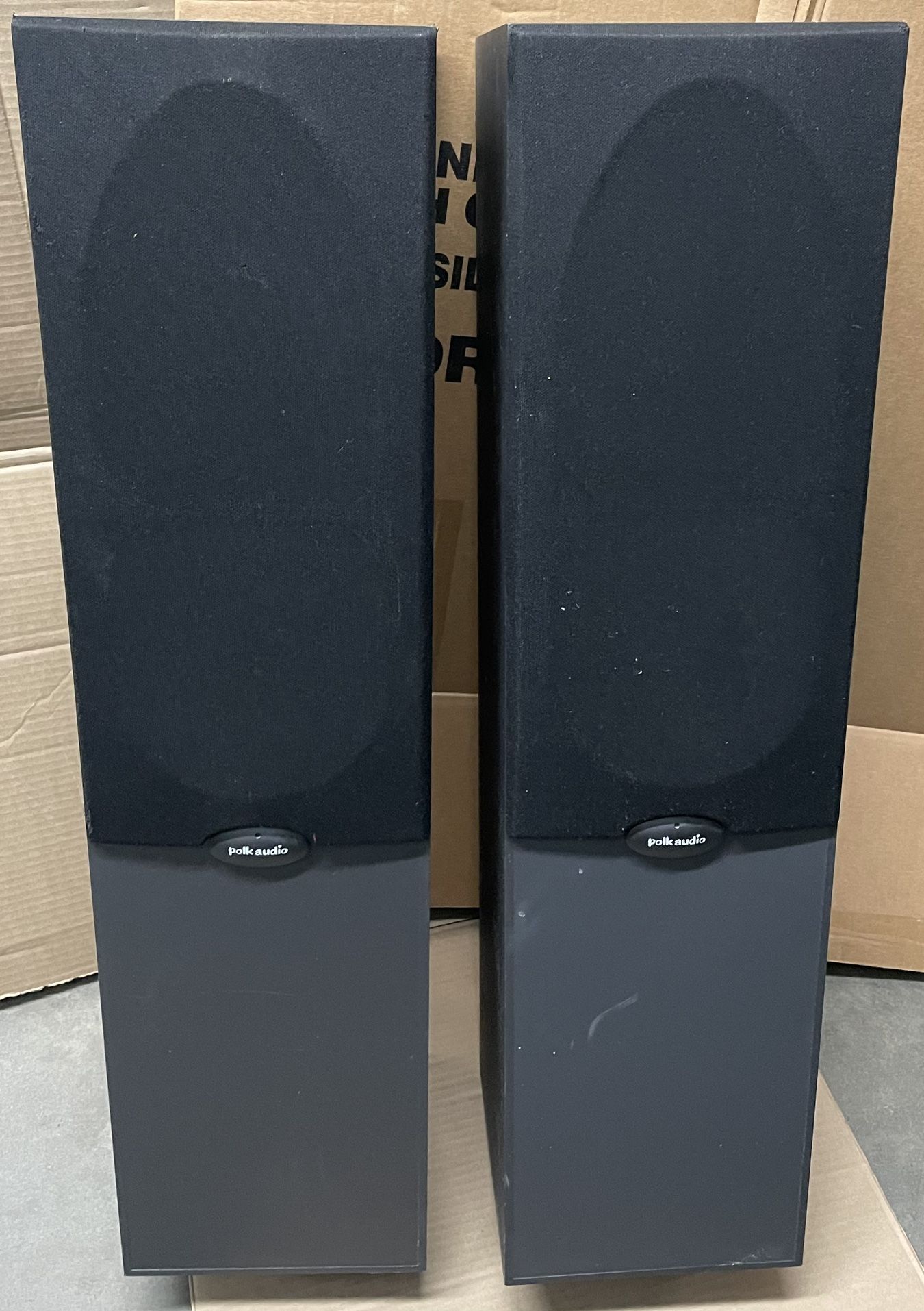 PolkAudio Floor-Standing Speakers Model: RT-400