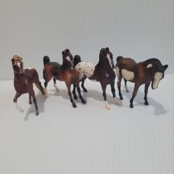 BREYER Stablemates Lot- 4  #59972, #5904, #5979, #5981 Vintage 3"X4.5"
