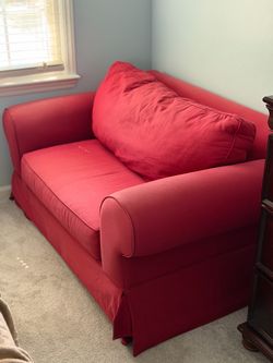 Comfy RED Pull-Out Couch