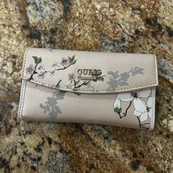 Guess Wallet 