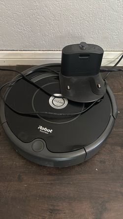 Roomba/rotating vacuum