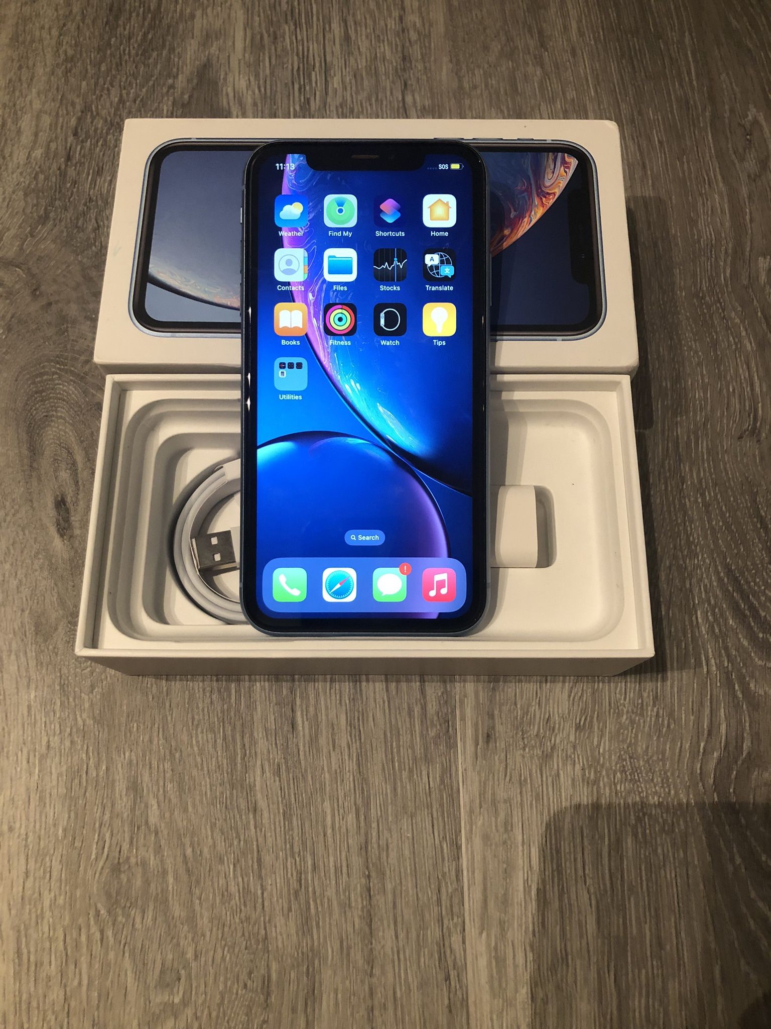 Unlocked iPhone XR 64 GB- Blue 