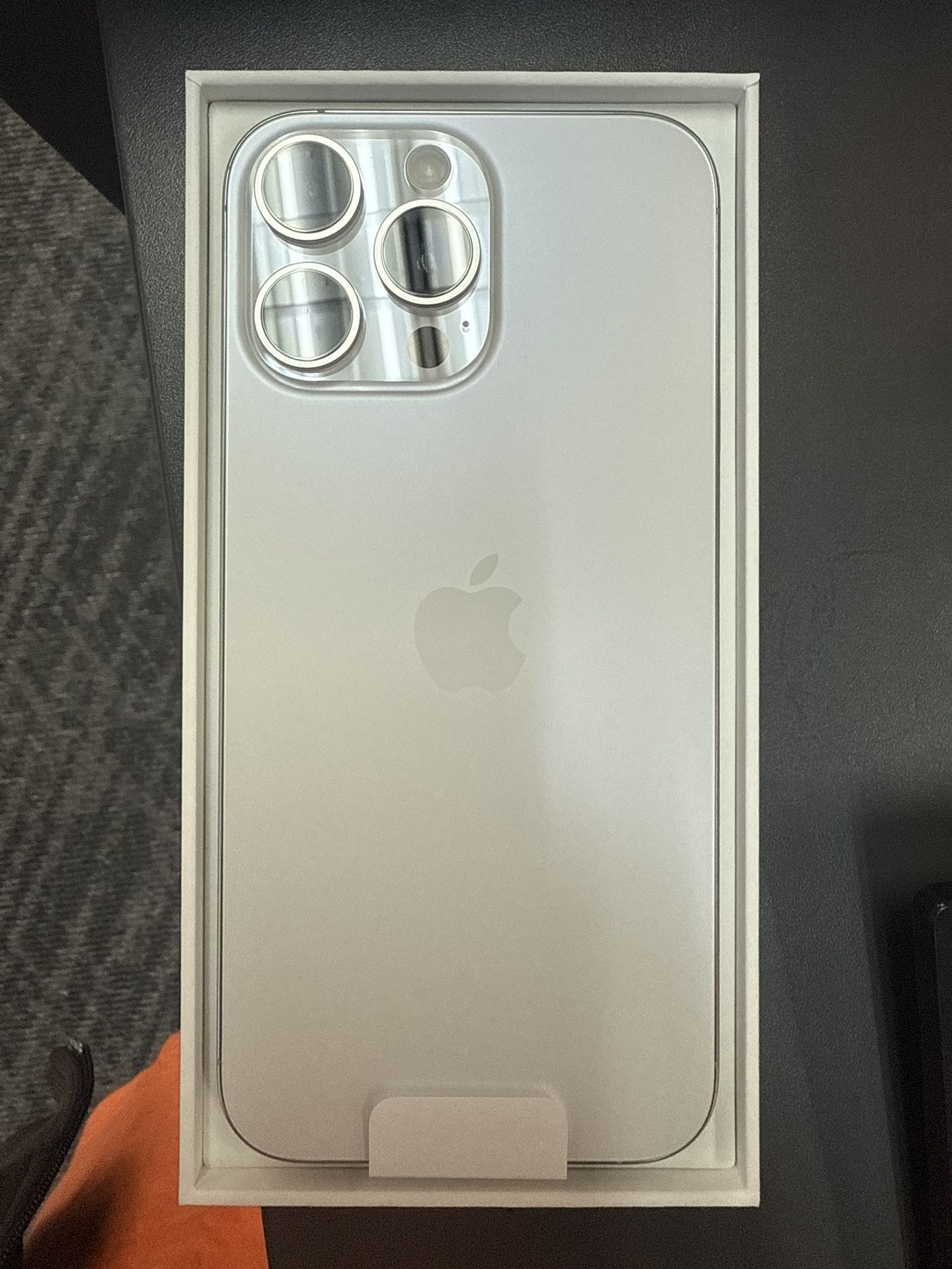 iPhone 16 Pro Max 256gb Boost