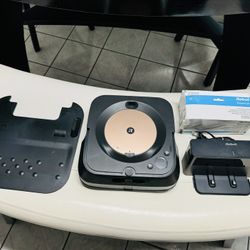 iRobot Wi-Fi® Connected Braava jet® m6 Robot Mop