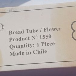 Vintage  Pampered  Chef Bread Tube- Flower