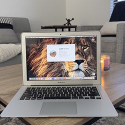 MacBook Air MacBook Air (13-inch, 2017) 