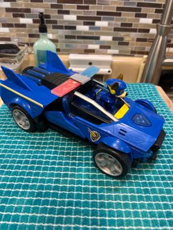 Paw Patrol: The Mighty Movie Chase Transforming Cruiser by Spin Master w/figure