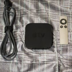 Apple TV (3rd Generation) HD Media Streamer - A1469.-- Bundle - Fully Functional