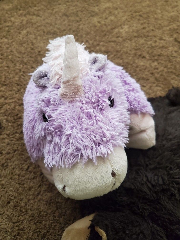 ****2 PILLOW PETS!!***