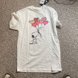 Women’s Snoopy T-shirt