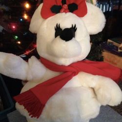 Disney's Minnie Mouse Christmas Victorian