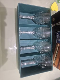 BERGERAC CRYSTAL D'ARQUEA WINE GLASSES SET OF 4 WITH ORIGINAL BOX 