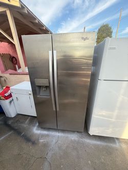 Stainless steel. Refridgator 2 door. Freezer