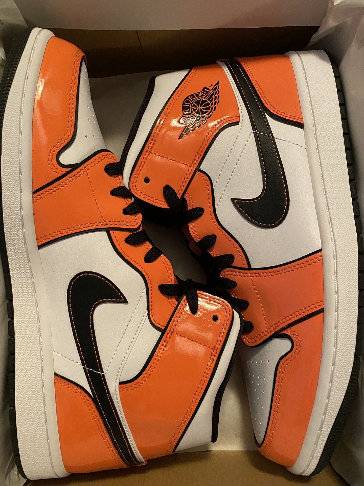 Jordan 1 Turf Orange Sizes 9, 10.5, 11 New