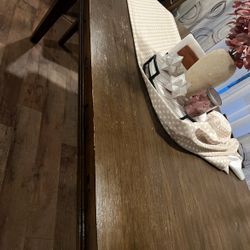 Dining Table With 2 Benches & 2 Chairs 