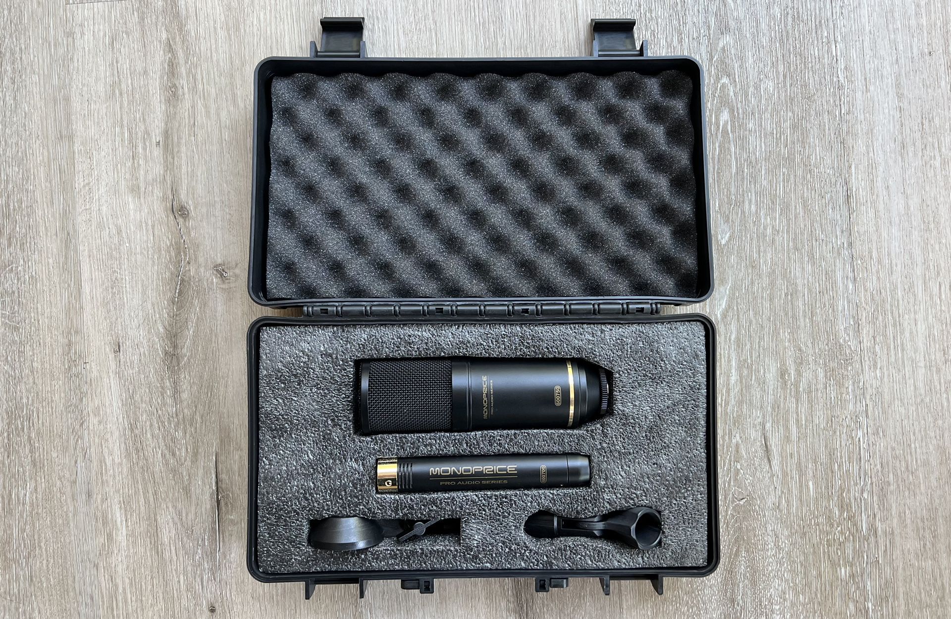 Monoprice 600750 Singer/Songwriter Microphone Kit