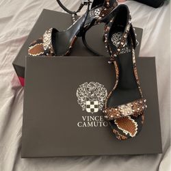 Size 8.5 New Vince Camuto Tri Color Snake 