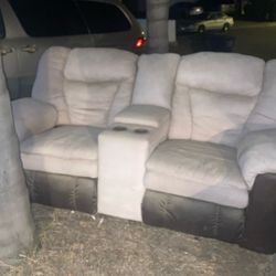 Loveseat 