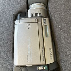 Sony DCR Trv 900 Handcam 