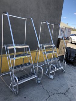 2 ladders