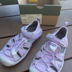 Keen Moxie Sandal Size 10