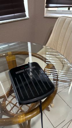 George Foreman grill (2-serving electric grill)