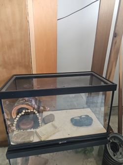 Zoo Med Glass Reptile Terrarium with Accessories