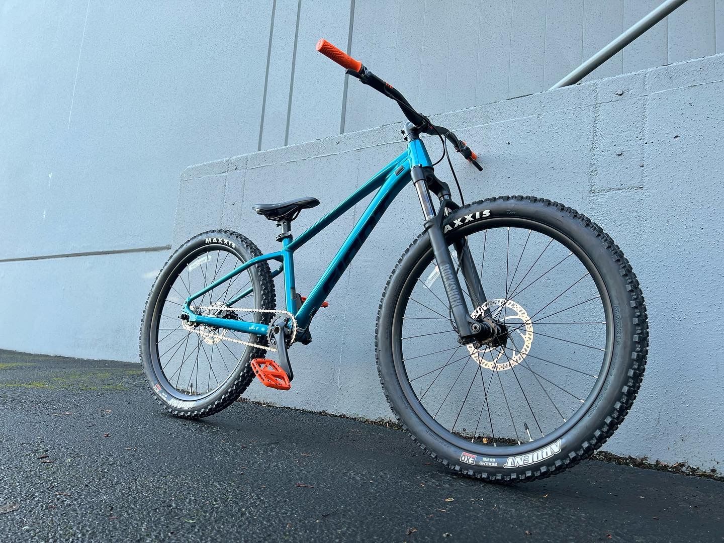 Giant Stp 26inch Dirt jumper