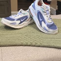 Nike Air Max Bolt size 1