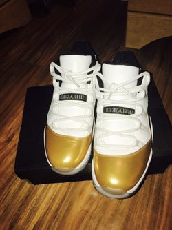 Air Jordan Ceremony low 11s