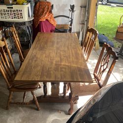 Dining Room Table 