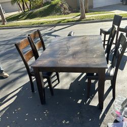 Wood Table And Chairs 