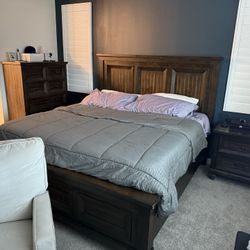 King Bedroom Set 