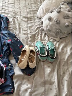 Girls clothing size 6/7  vans shoes size 12.5